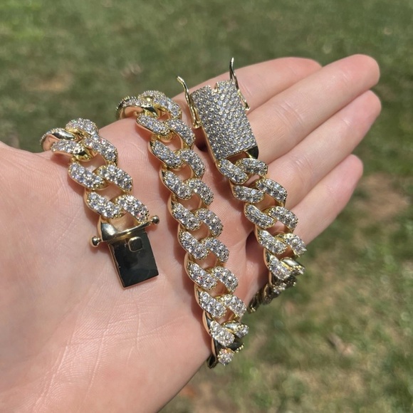 Harlembling Cuban Link Chain - Picture 5 of 8